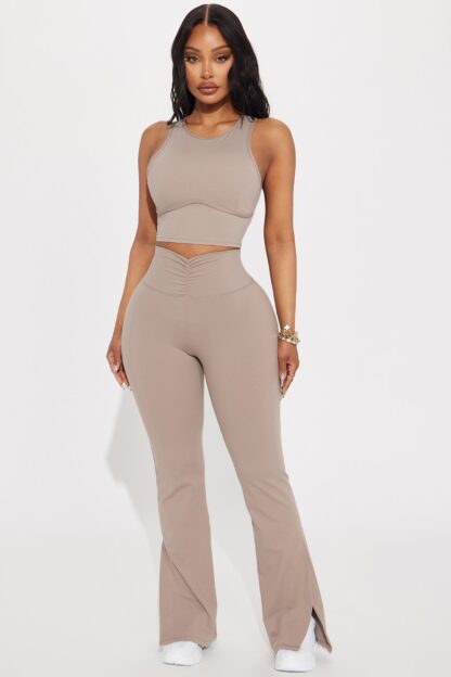 Pantalones de Yoga Activos con Cintura Alta y Detalles Fruncidos - Image 13